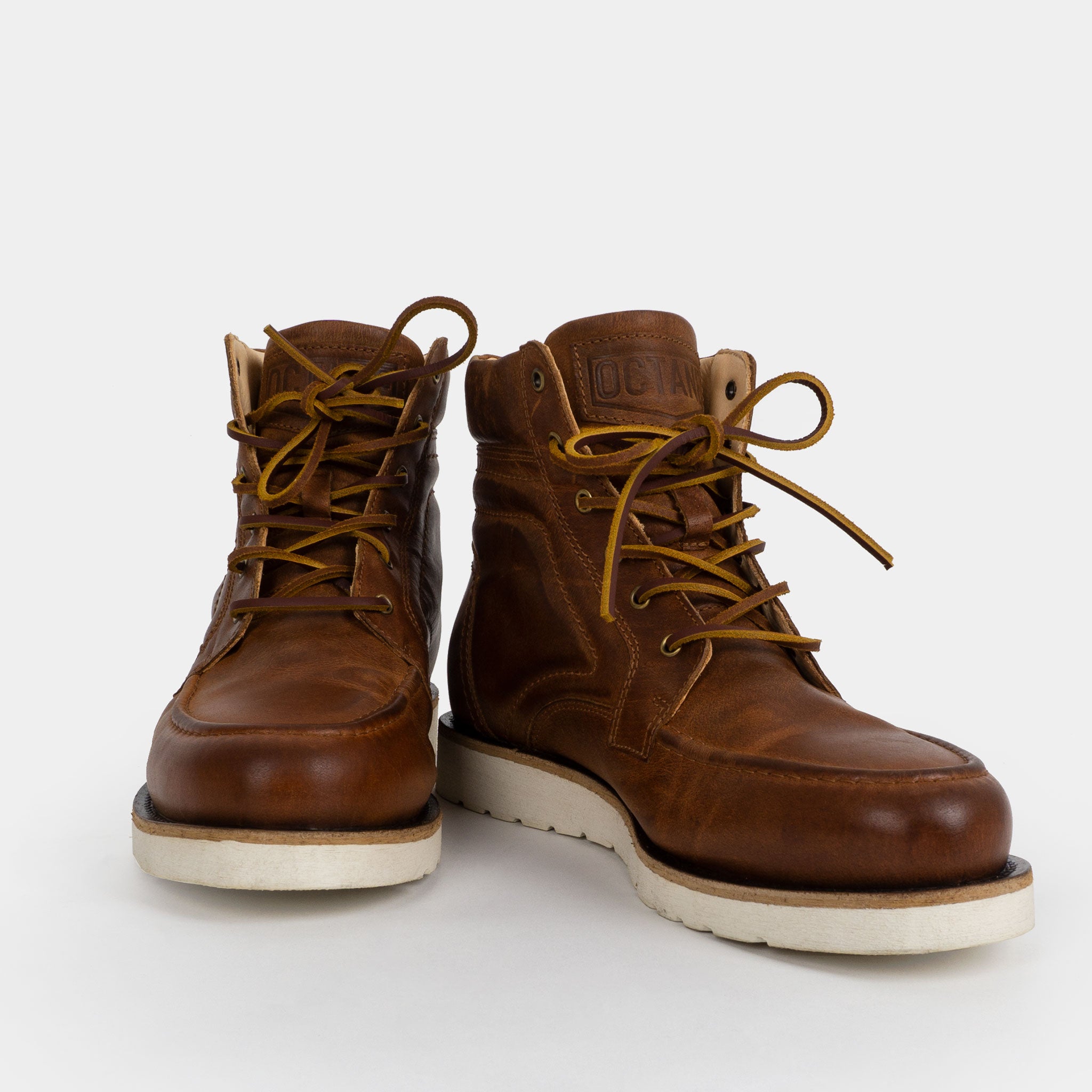 Moc toe best sale boots uk